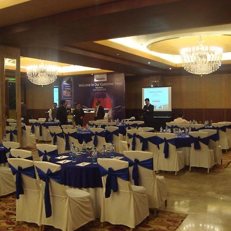 Savoy Suites Manesar Gurgaon Esterno foto
