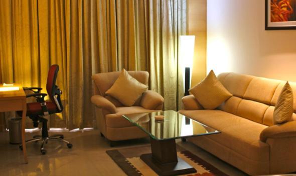 Savoy Suites Manesar Gurgaon Esterno foto