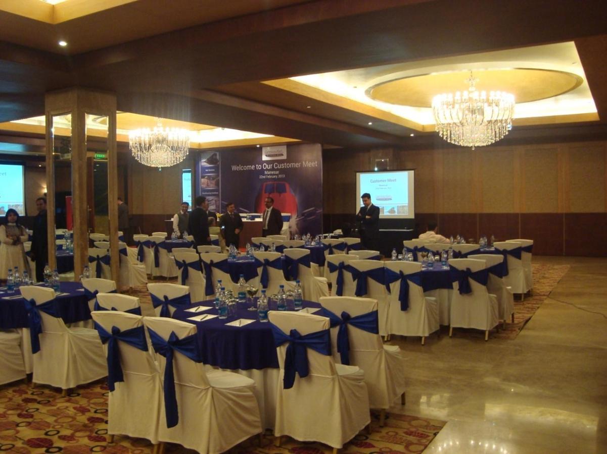 Savoy Suites Manesar Gurgaon Esterno foto