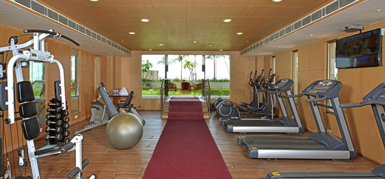 Savoy Suites Manesar Gurgaon Esterno foto
