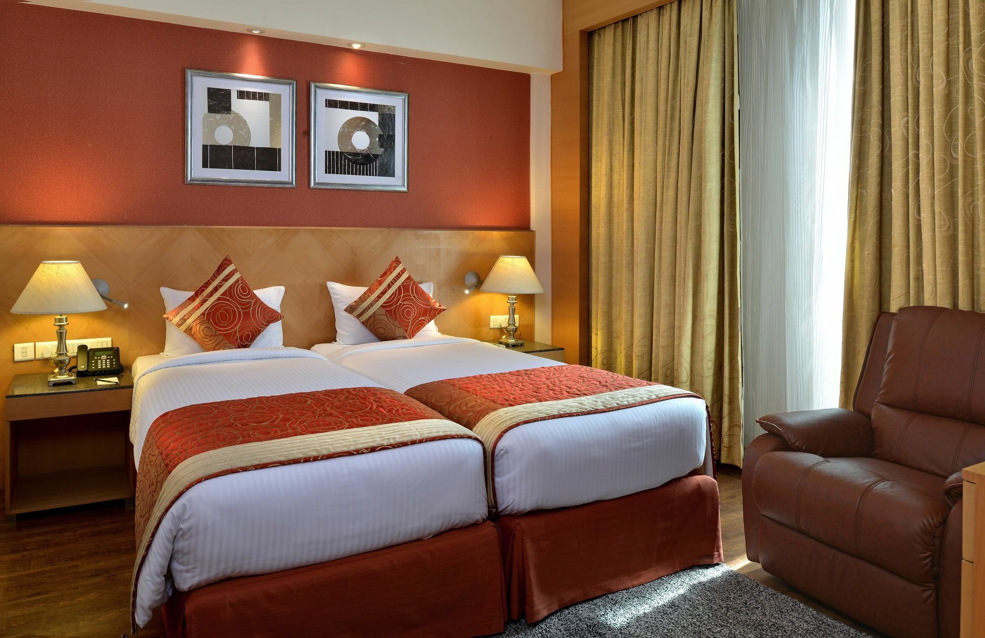 Savoy Suites Manesar Gurgaon Esterno foto