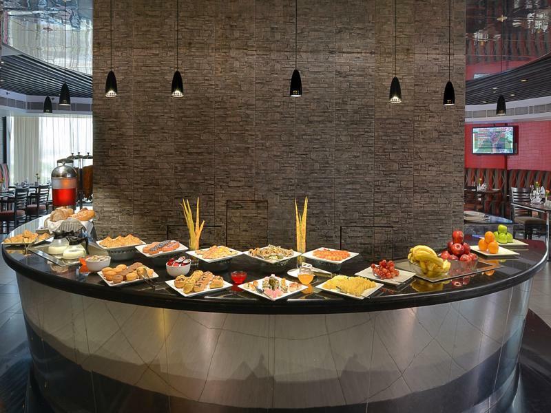 Savoy Suites Manesar Gurgaon Esterno foto