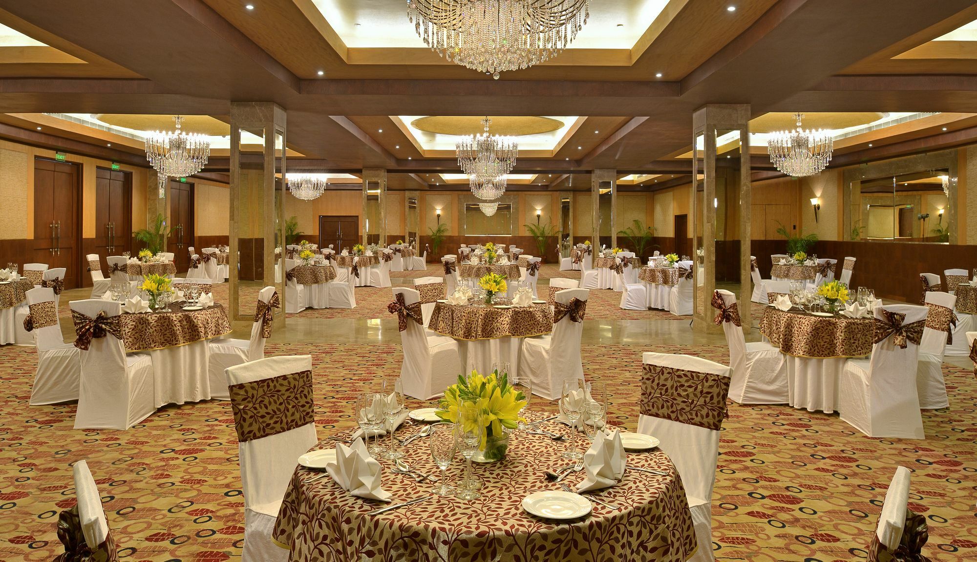 Savoy Suites Manesar Gurgaon Esterno foto